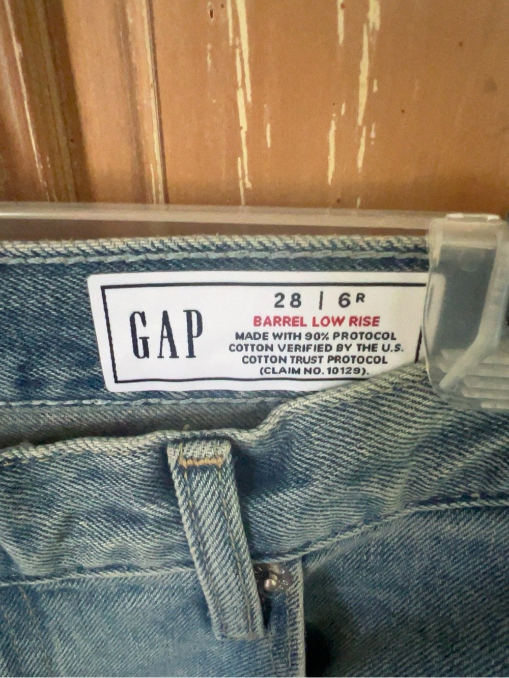 NWT GAP Barrel Low Rise Jeans Women’s 28/6 Regular Light Wash 100% Cotton Denim - Picture 4 of 6